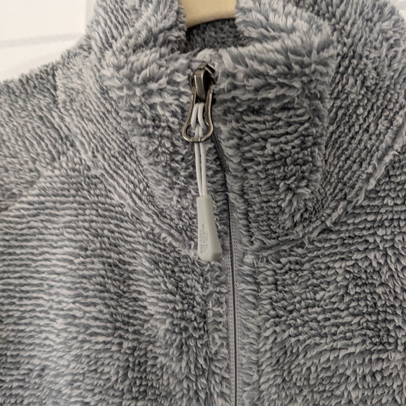 North Face Striped Fuzzy Grey Jacket - Picture 3 of 14